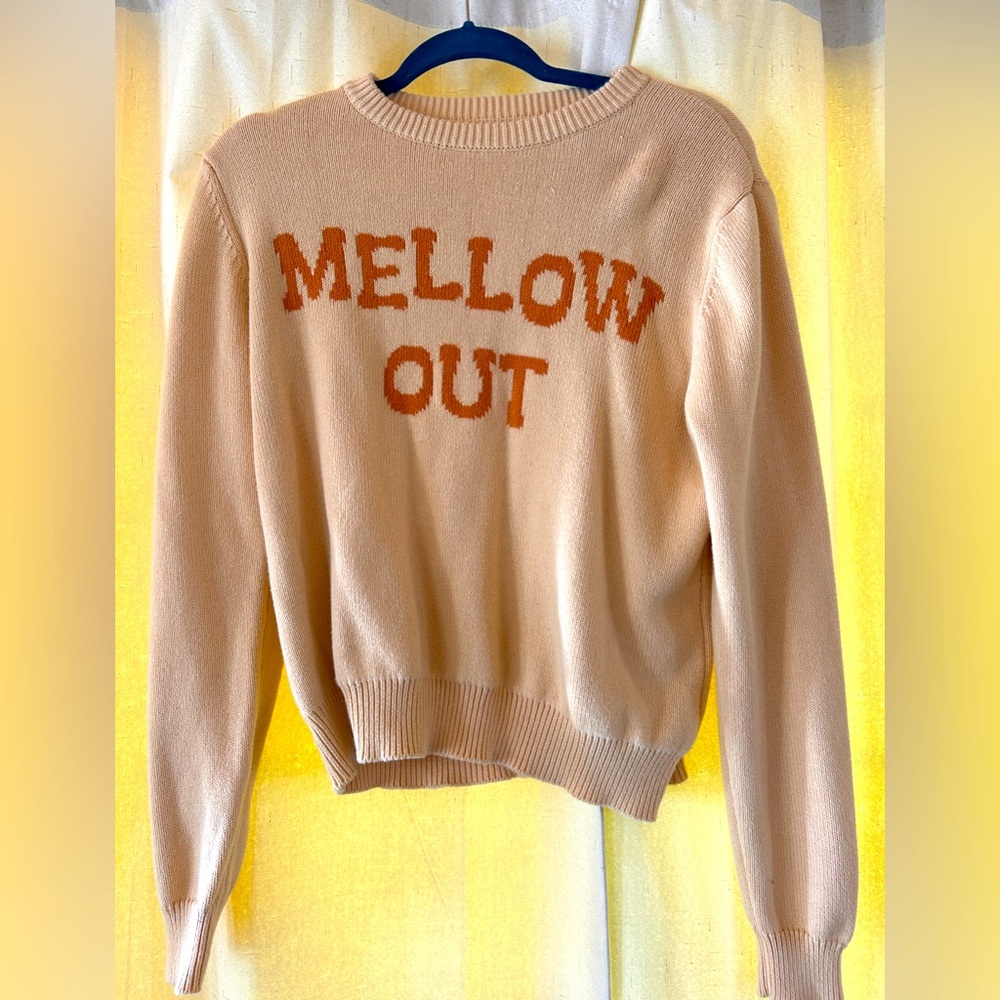 Mellow out crew sweater